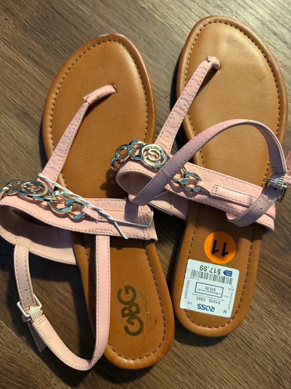 GBG Los Angeles Pink Gold Chain Sandals Size 11 NWT
